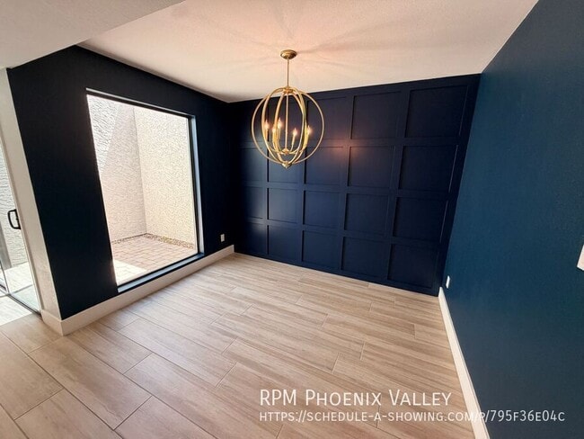 Building Photo - 7826 E San Miguel Ave