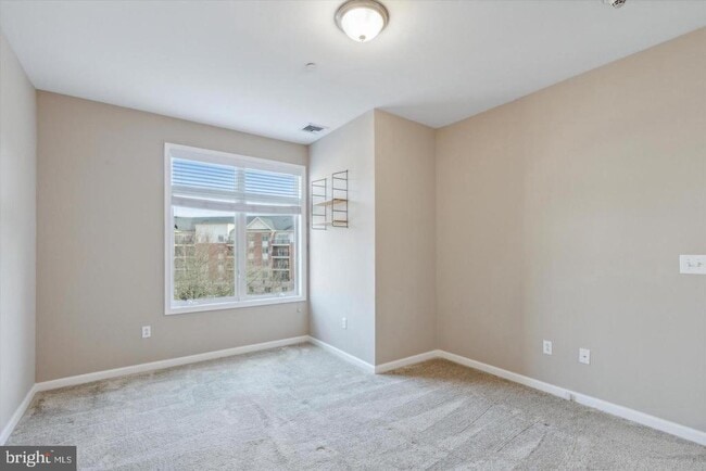 Building Photo - 429 Carson Terrace