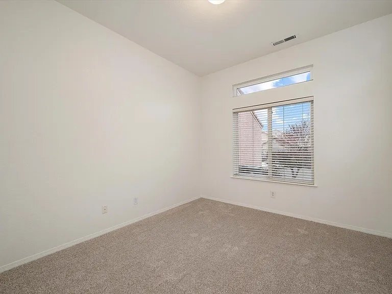 Building Photo - 1503 N Montana St