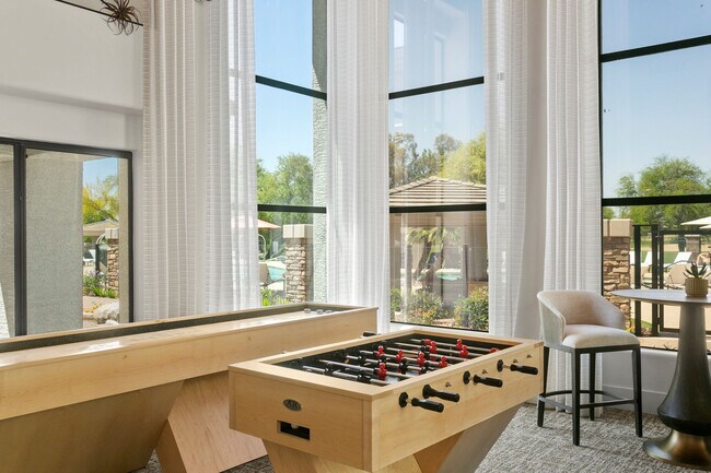 Building Photo - 14201 N 70th Way