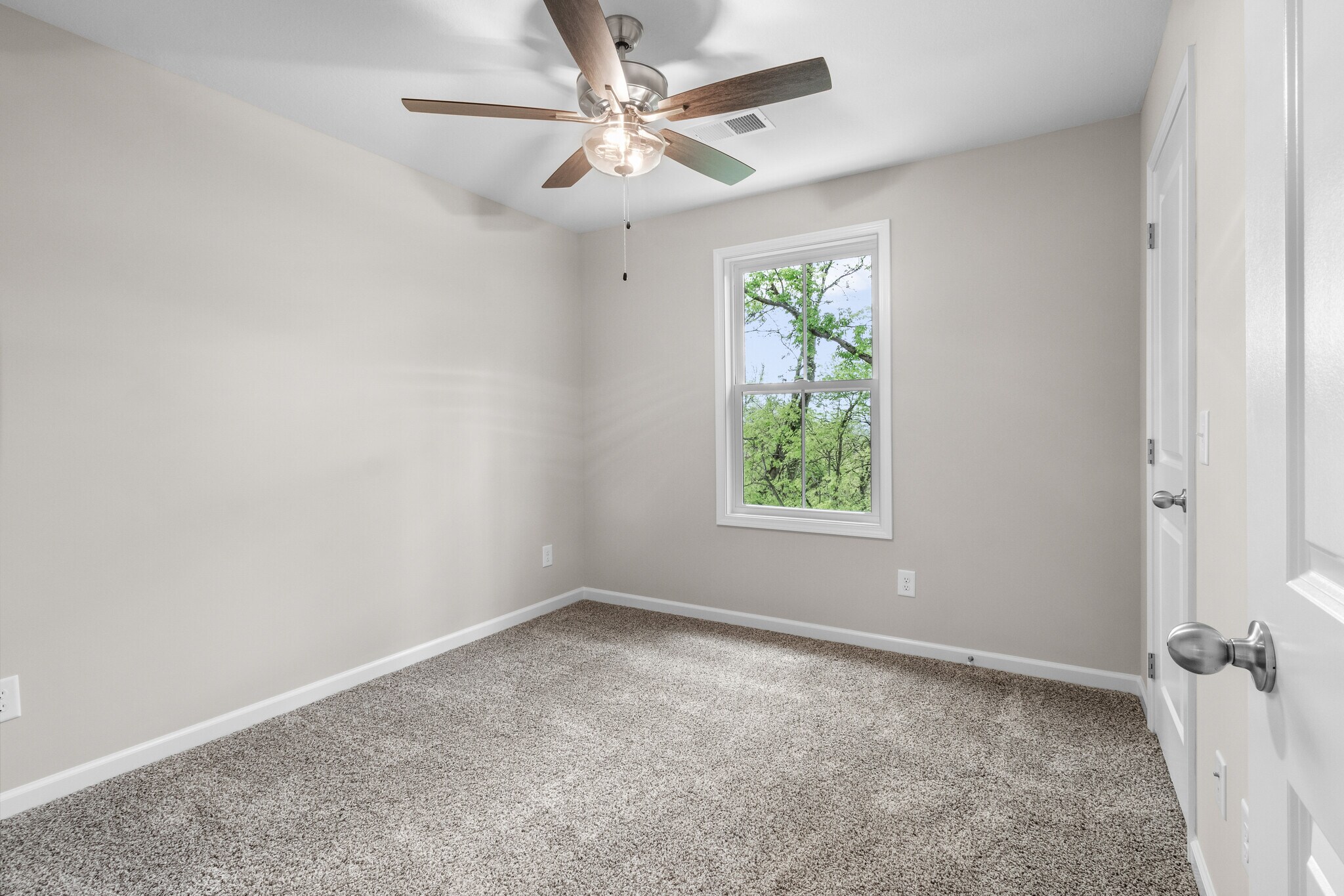 Building Photo - 104 Duncan St