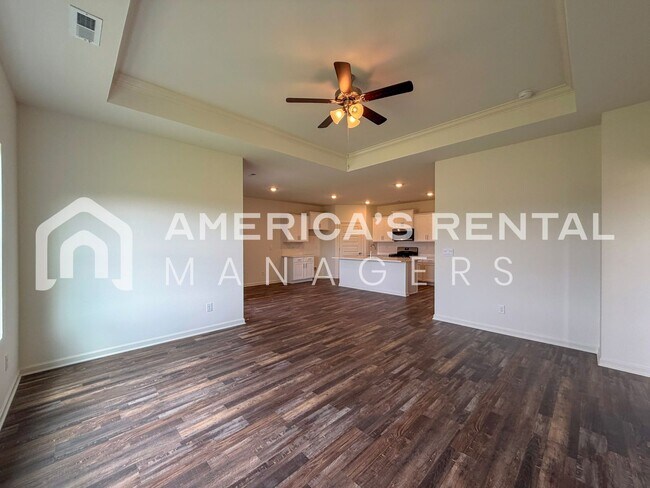 Building Photo - Modern Single Level Living in Doss Ferry - Available NOW!