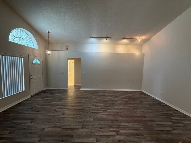 Building Photo - 12464 Castlemain Trail