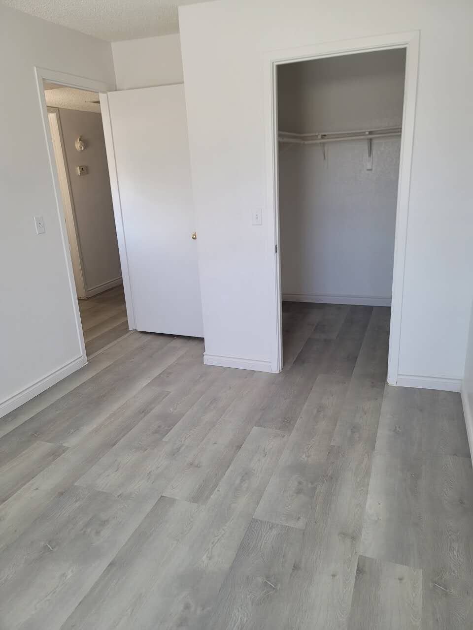 Building Photo - 6750 Del Rey Ave