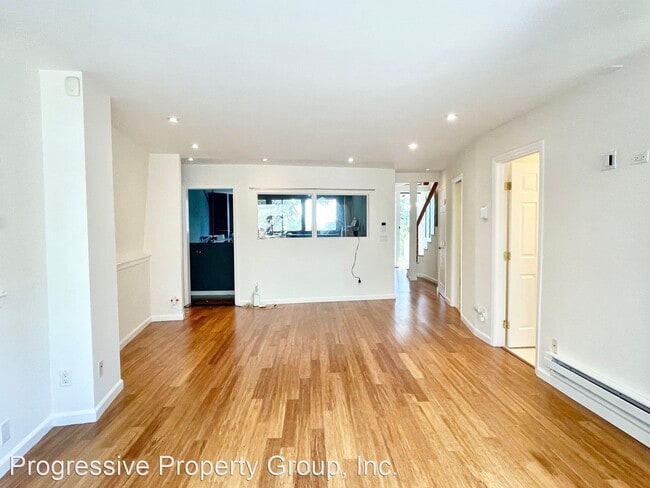 Building Photo - 3 br, 4 bath House - 338 Holladay Avenue