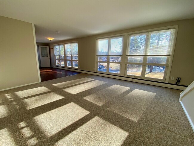 Building Photo - 12 Cedar St