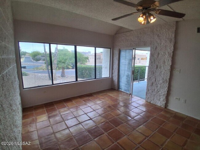 Building Photo - 7777 E Golf Links Rd