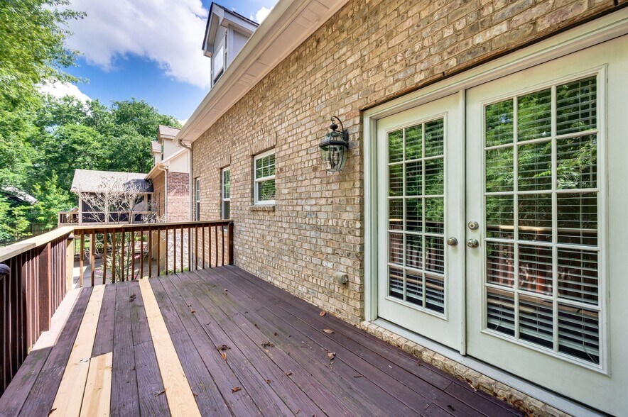 Building Photo - 172B Woodmont Blvd