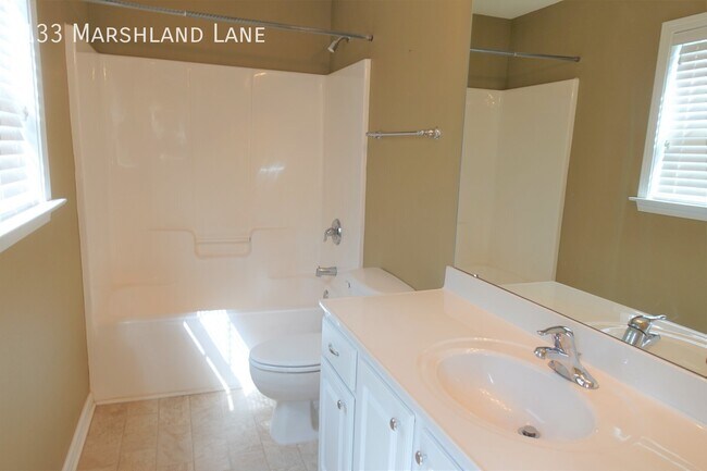 Building Photo - 133 Marshland Ln