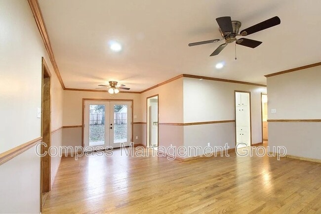 Building Photo - 9204 Topoco Dr