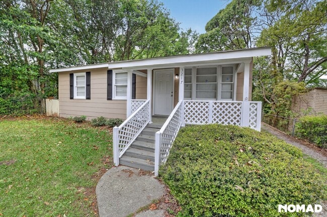 Building Photo - 3217 Cotton St