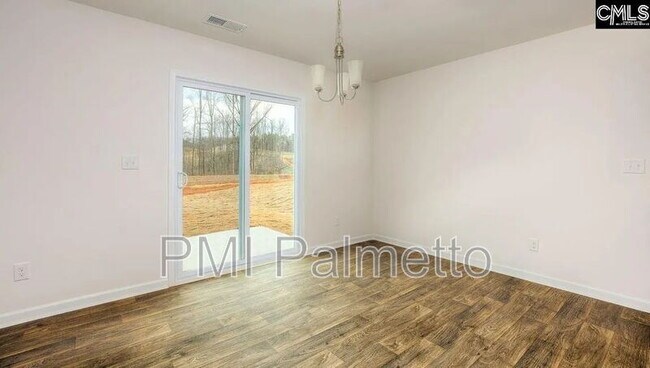 Building Photo - 2050 Elmridge Rd