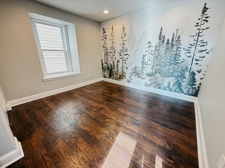 Building Photo - 4254 Terrace St