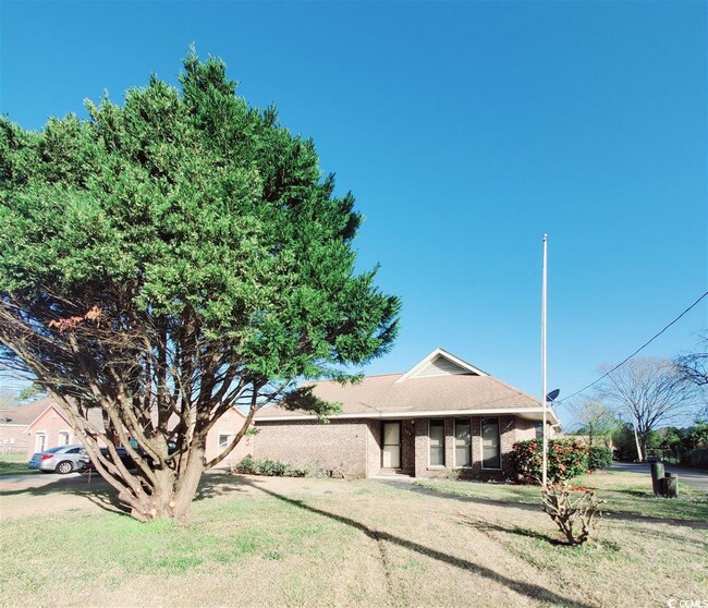 Building Photo - 704 Gayle St