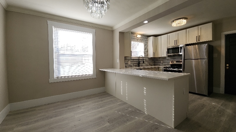 Building Photo - 803 Westwood Dr