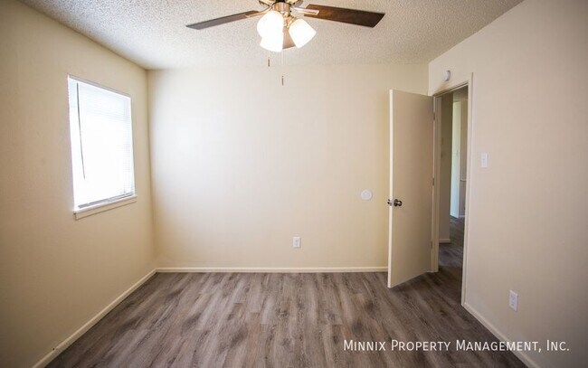 Building Photo - 4813 6th St