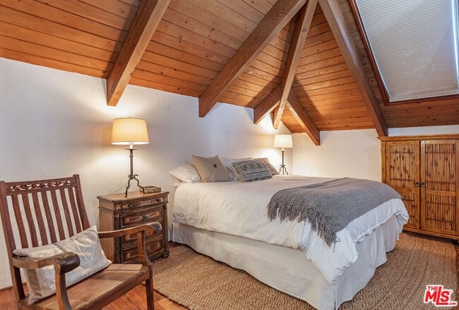 Building Photo - 24408 Malibu Rd