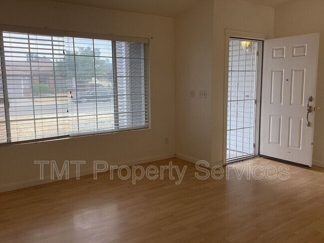 Building Photo - 8587 New Island Way