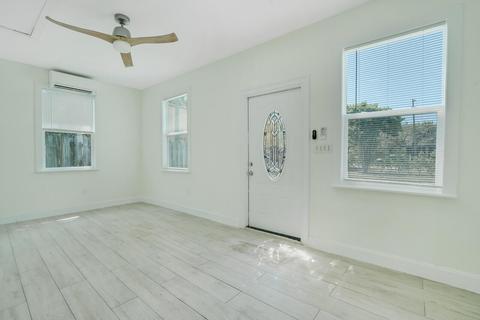 Building Photo - 431 47th St