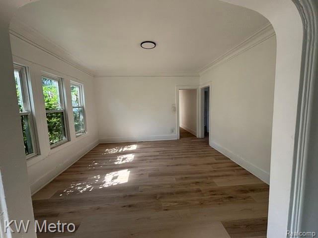 Building Photo - 2952 Elmhurst St