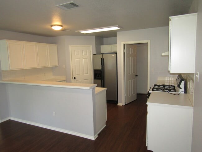 Building Photo - 14704 Noya Dr