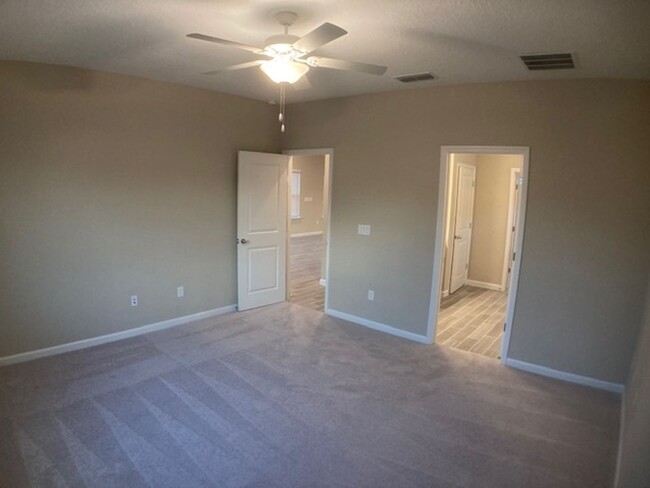 Building Photo - 3 Bed / 2.5 Bath Home  - ****SPECIAL - 3 W...