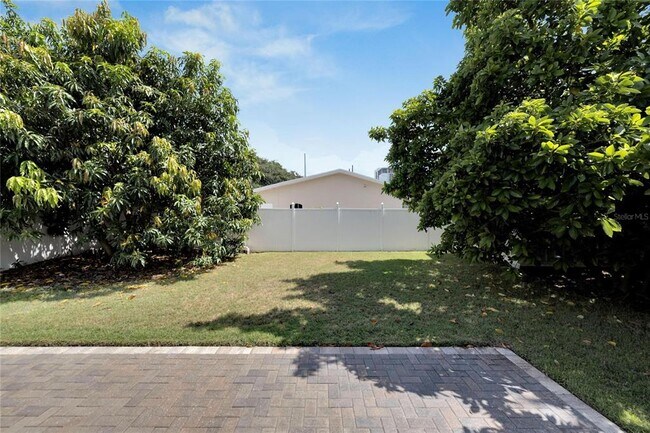 Building Photo - 3418 W Union St