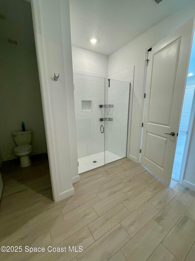 Building Photo - 696 Veridian Cir NW