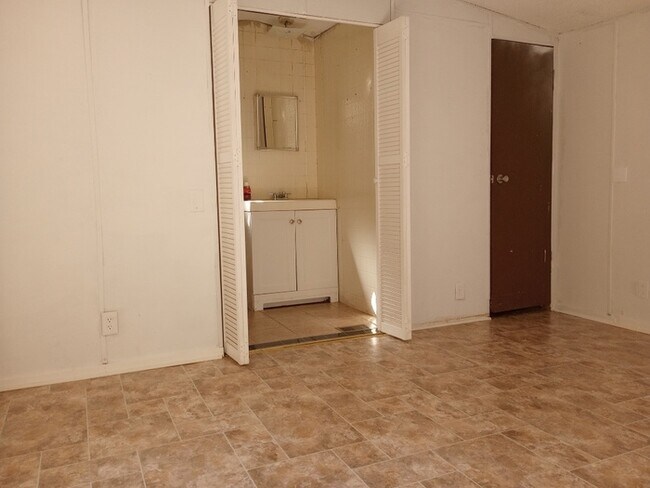 Building Photo - 1887 Boyd Rd