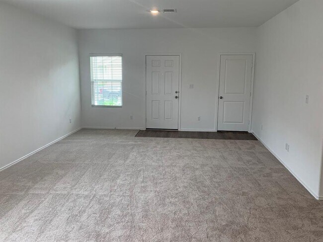 Building Photo - 427 Bullhead Rd
