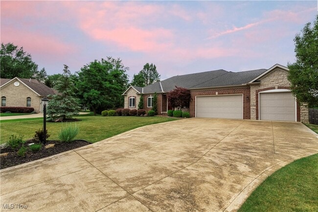 Building Photo - 8130 Crystal Creek Dr