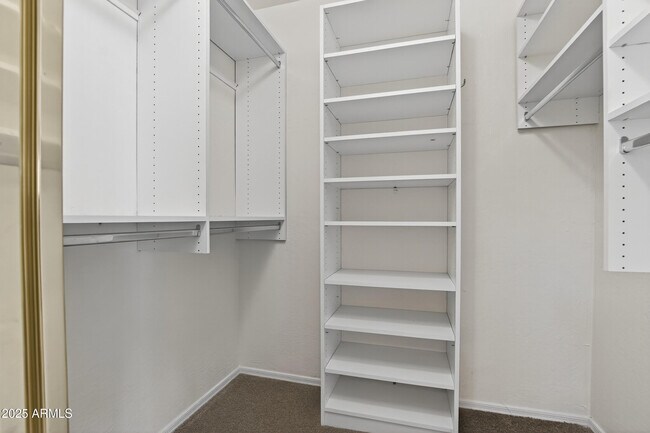 Building Photo - 4302 E Mossman Rd