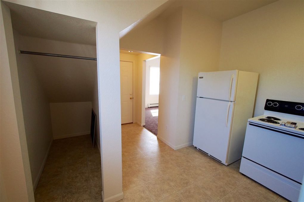 Building Photo - 509 Litchfield St
