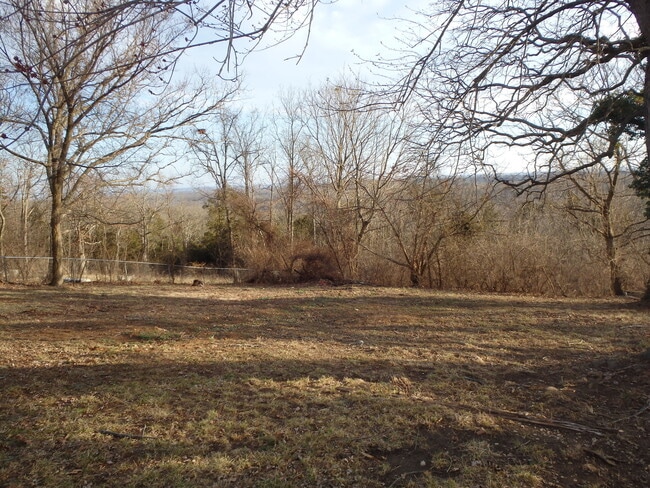 Building Photo - FESTUS - 1.36 Acres, Detached Garage, Part...