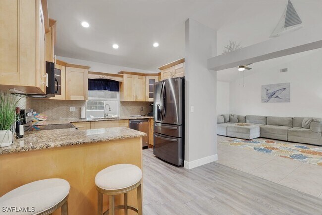 Building Photo - 1324 SW 1st Ave