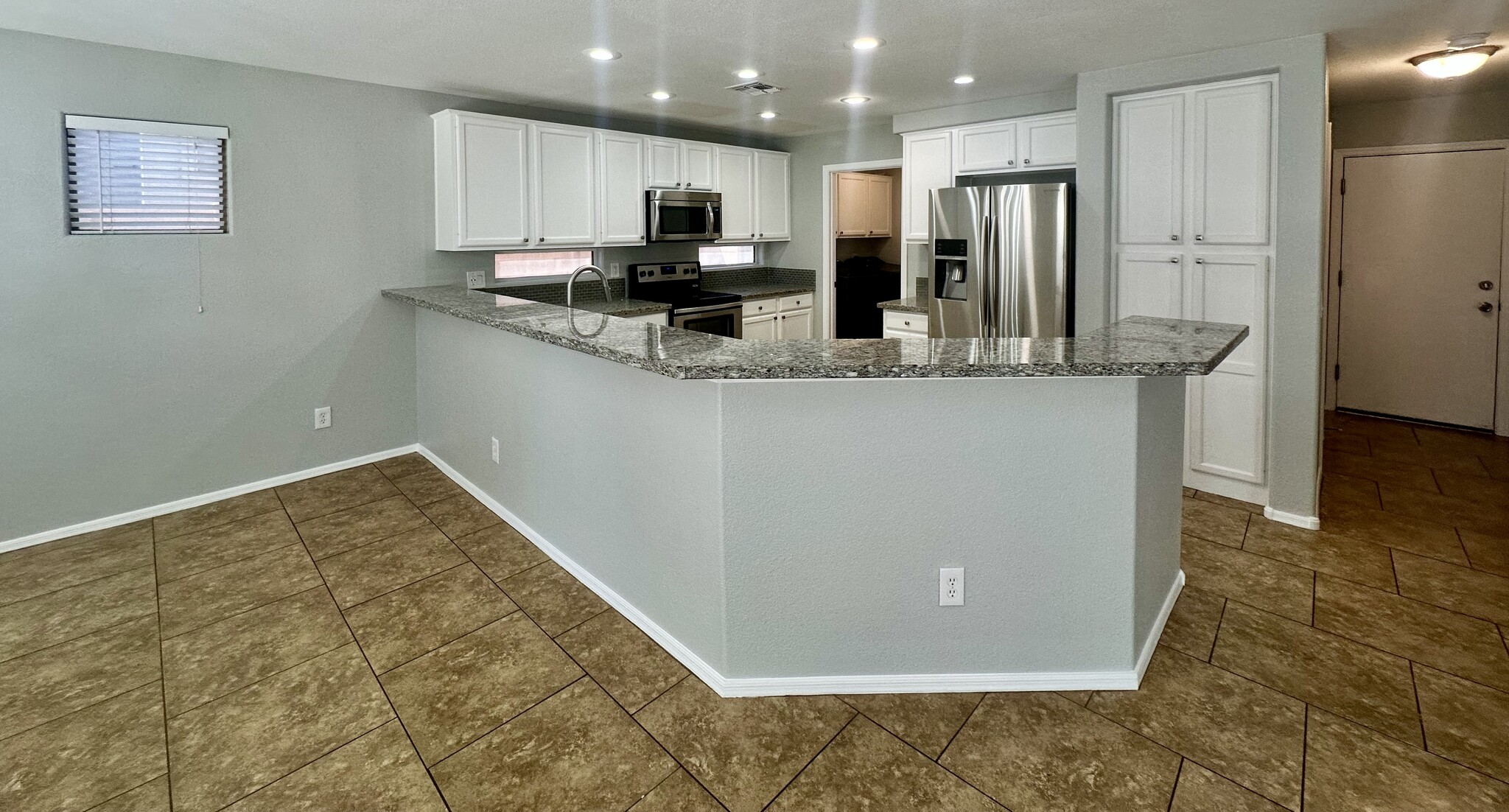 Building Photo - 6757 W Firebird Dr