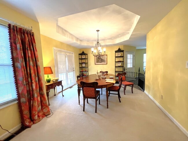 Building Photo - 3639 Stone Valley Dr