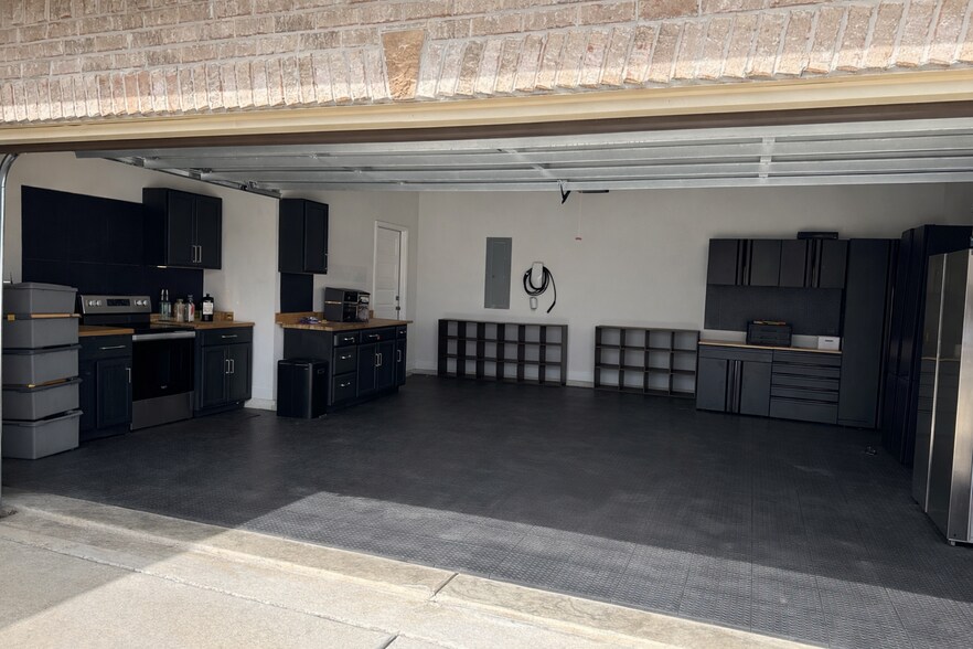 Building Photo - 207 Nellie Faye Ln