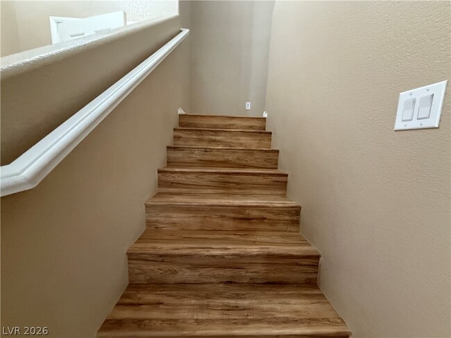 Building Photo - 9070 Vintage Wine Ave