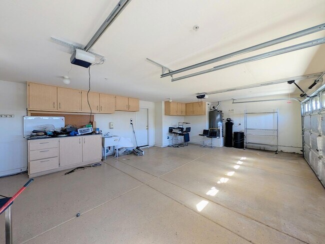 Building Photo - 27321 N Gidiyup Trail