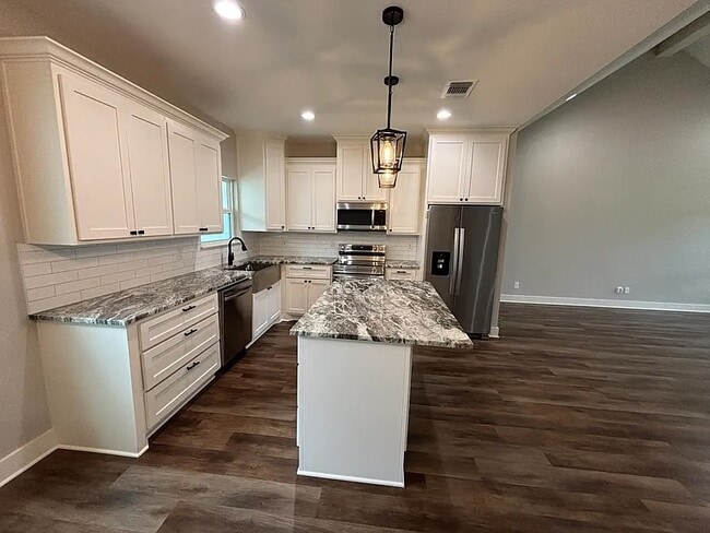 Building Photo - 455 Cedar Hl Lp