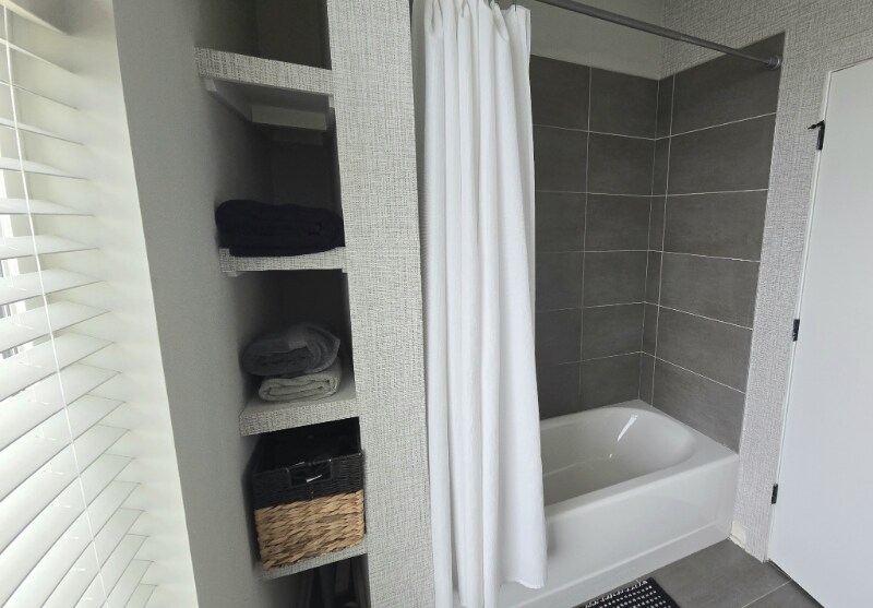 Building Photo - 1505 54th Ave N