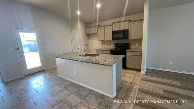 Building Photo - 2118 143rd St