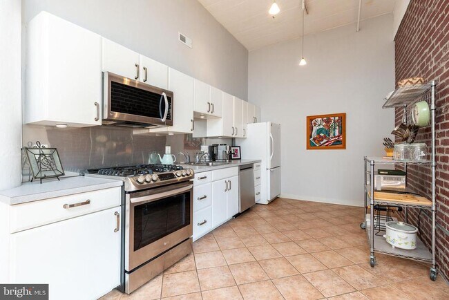 Building Photo - 314 N 12th St