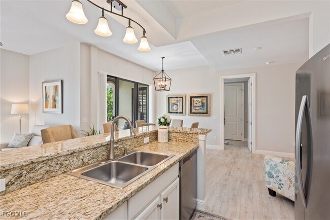 Building Photo - 8000 Via Sardinia St