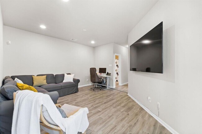 Building Photo - 4217 Merry Mill Dr