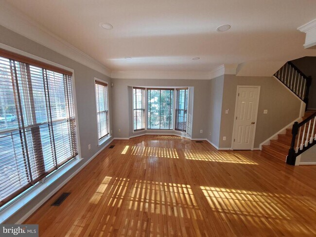 Building Photo - 7738 Heritage Woods Way