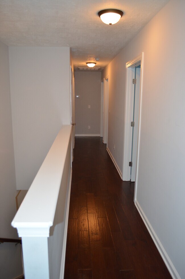Building Photo - 519 Bunchgrass St