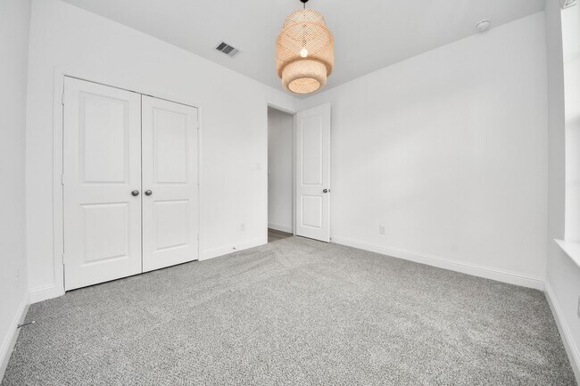 Building Photo - 21926 Citrus Grv Ct