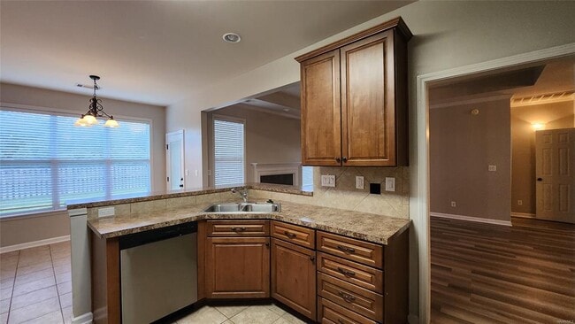Building Photo - 8169 Grayson Grove